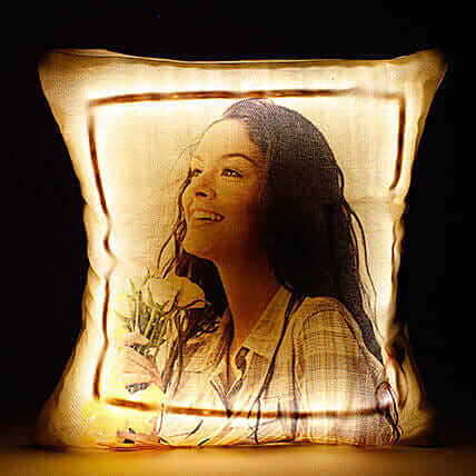 Customized Romantic LED Cushion Circle Shape Image